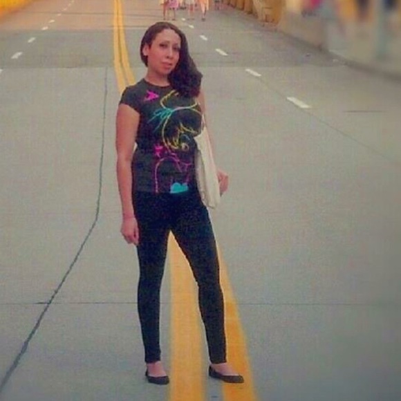 Meet the ✨💁🏻♀️ Posher ., Lisa ! - Picture 2 of 4